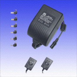 Импулсен адаптор LLAS1700A 3-15V 1700mA 28W