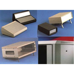 Кутия Retex серия 190 19" 12U D400