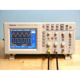 TDS2002C 2x70MHz 1GS/s Tektronix
